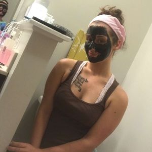 Meet your Posher, Cassandra